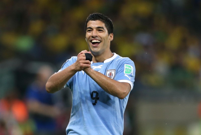 Suarez says &#039;Si&#039; to Barcelona